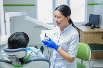 Стоматологические клиники DENT-LUX (ДЕНТ-ЛЮКС) на Сарайшык