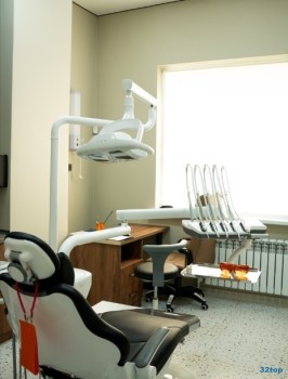 Стоматологическая клиника DEMOKRAT (ДЕМОКРАТ)