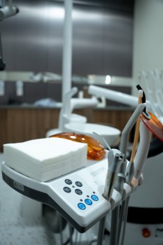 Стоматологическая клиника DEMOKRAT (ДЕМОКРАТ)